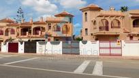 Vista exterior de Casa o xalet en venda en Mazarrón amb Aire condicionat, Jardí privat i Terrassa