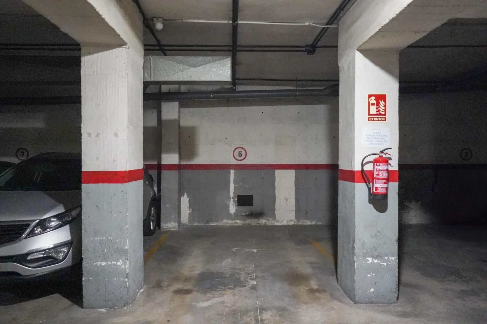 Parking of Garage for sale in Reus