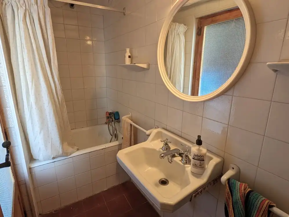Bany de Casa o xalet en venda en Horta de Sant Joan amb Balcó
