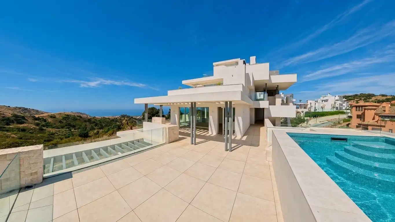 Apartment with pool for sale in La Mairena, imagen 2