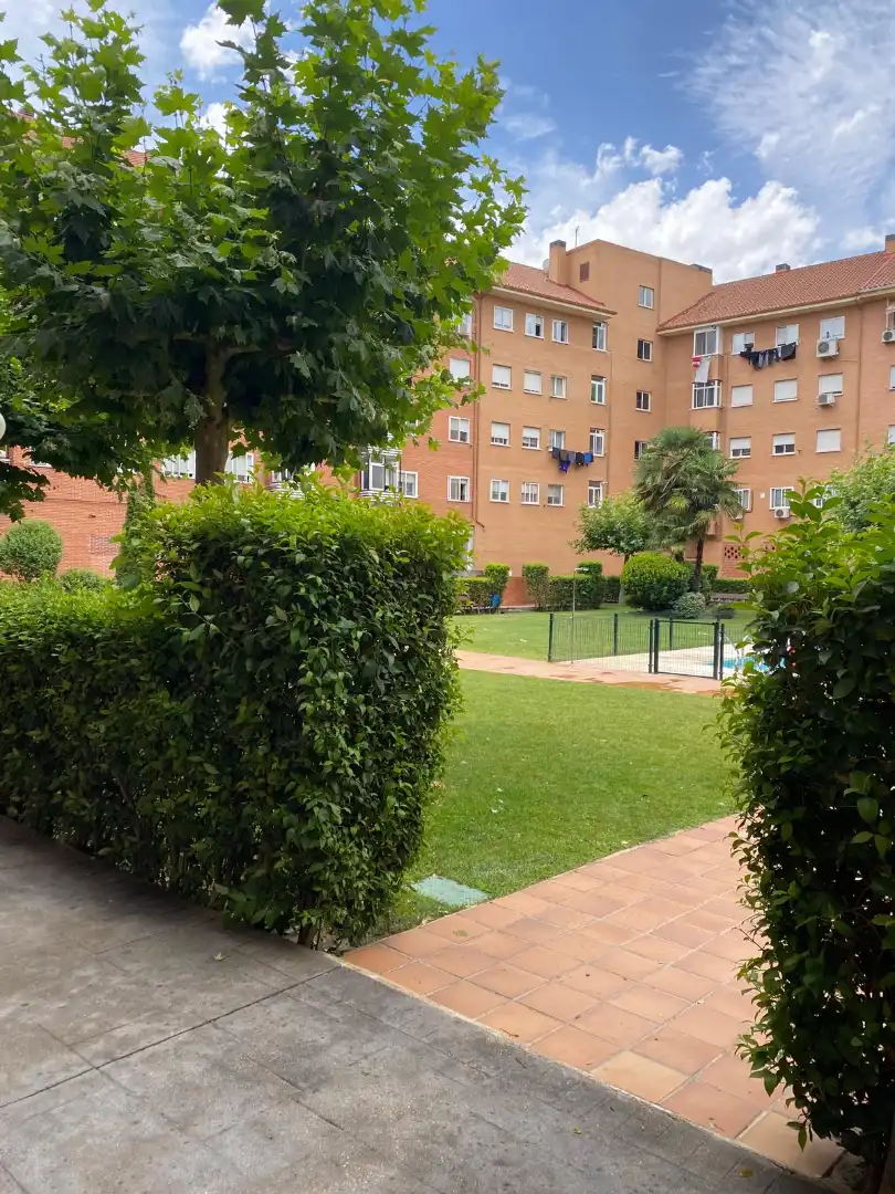 Vista exterior de Dúplex en venta en Fuenlabrada con Aire acondicionado, Calefacción y Trastero