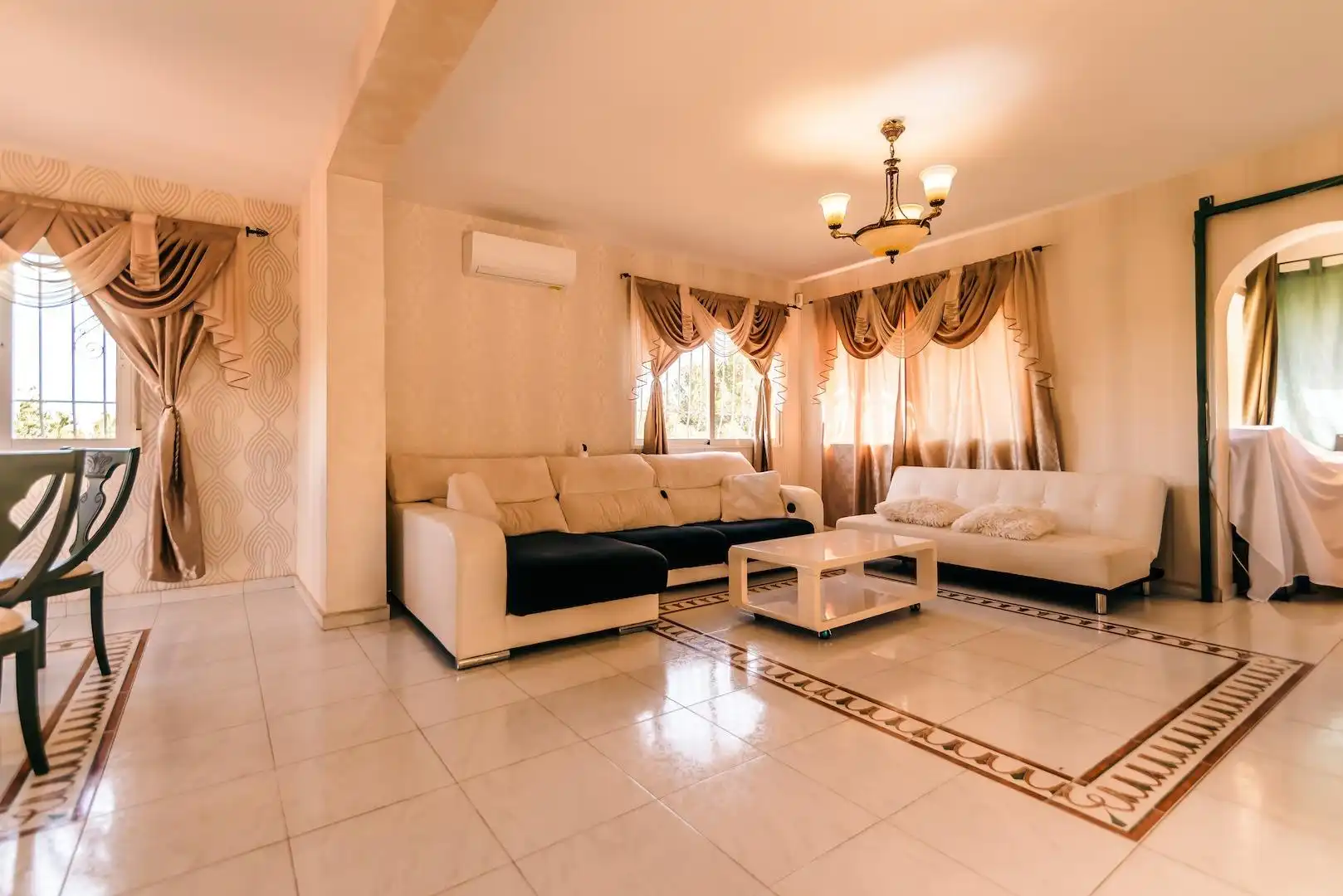 Chalet con piscina en venta en Coloma, imagen 11