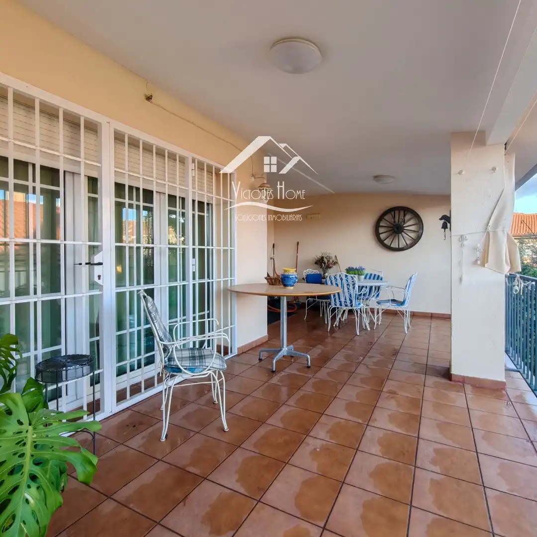 Terrasse von Einfamilien-Reihenhaus zum Verkauf in San Agustín del Guadalix mit Klimaanlage, Heizung und Parkett