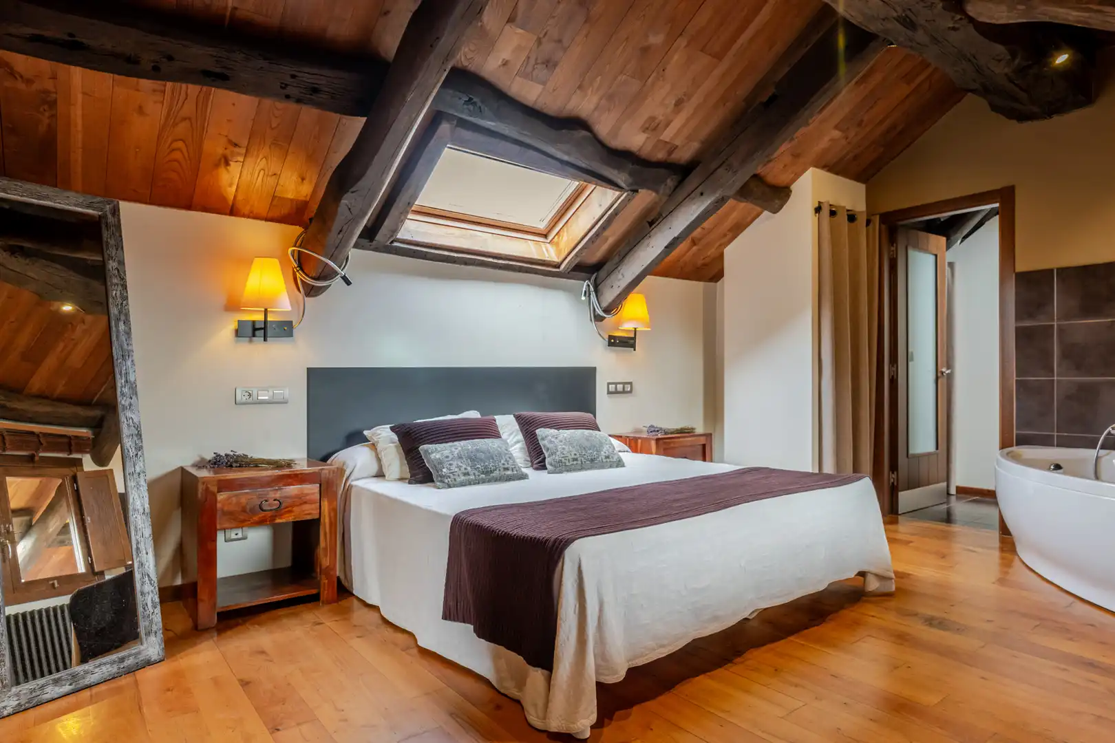Bedroom of Commercial properties for sale in Friol  with Furnished