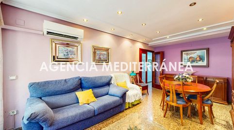 Foto 2 de Piso en venta en Zona Avenida al Vedat, Torrent
