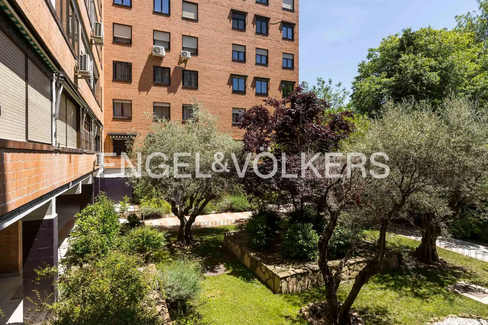 Vista exterior de Pis de lloguer en Madrid amb Aire condicionat, Calefacció i Piscina