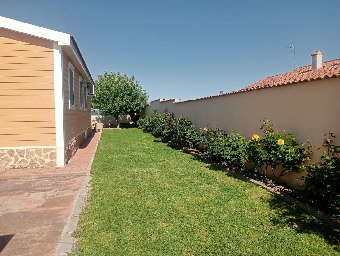 Garden of Houses for sale in La Colilla  with Air Conditioner, Heating and Private garden