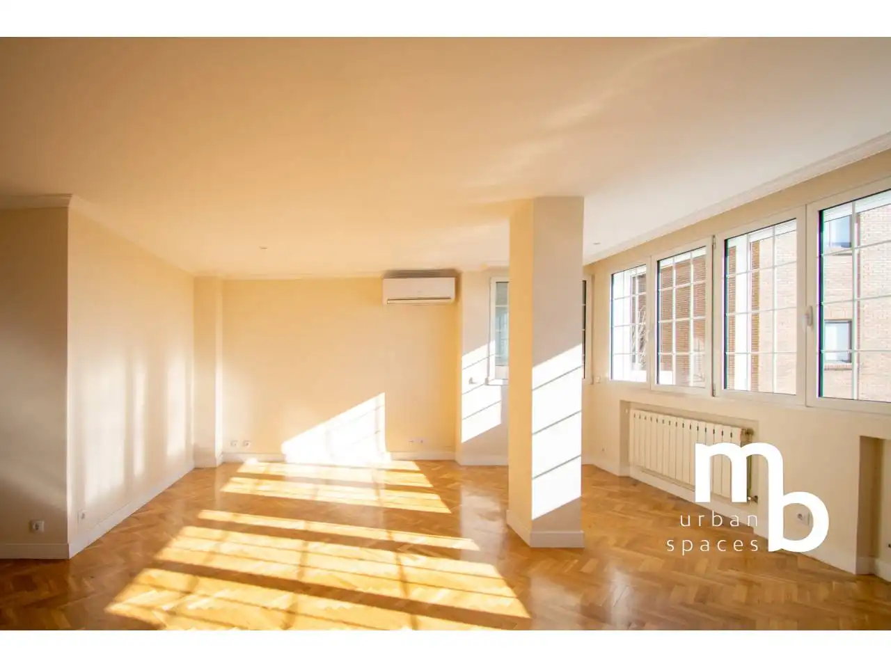 Habitación de Piso de alquiler en Madrid con Aire acondicionado, Calefacción y Parquet