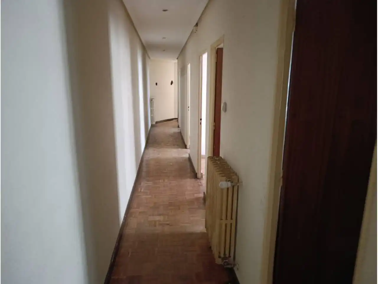 Piso en venta en León Capital  con Calefacción, Terraza y Trastero