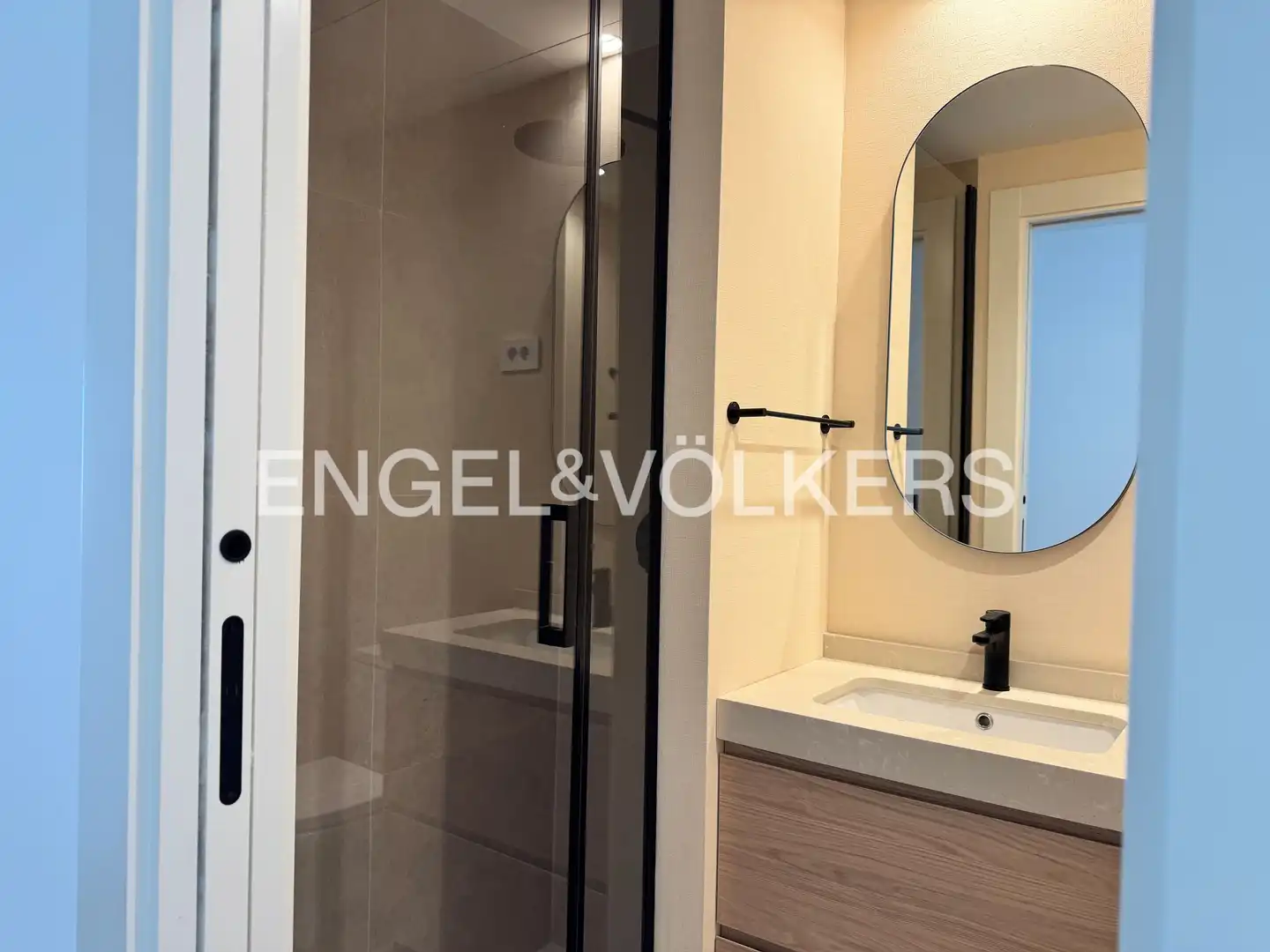 Baño de Ático en venta en Madrid con Aire acondicionado, Calefacción y Terraza