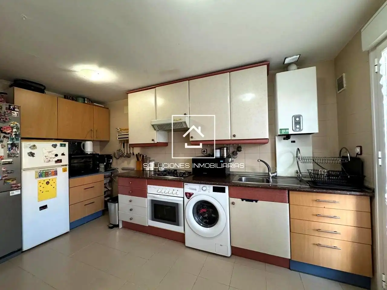 Kitchen of Houses for sale in Meco  with Private garden and Swimming Pool