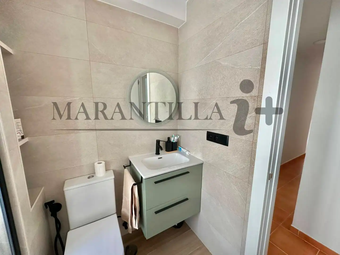 Baño de Piso en venta en La Antilla con Aire acondicionado, Terraza y Amueblado