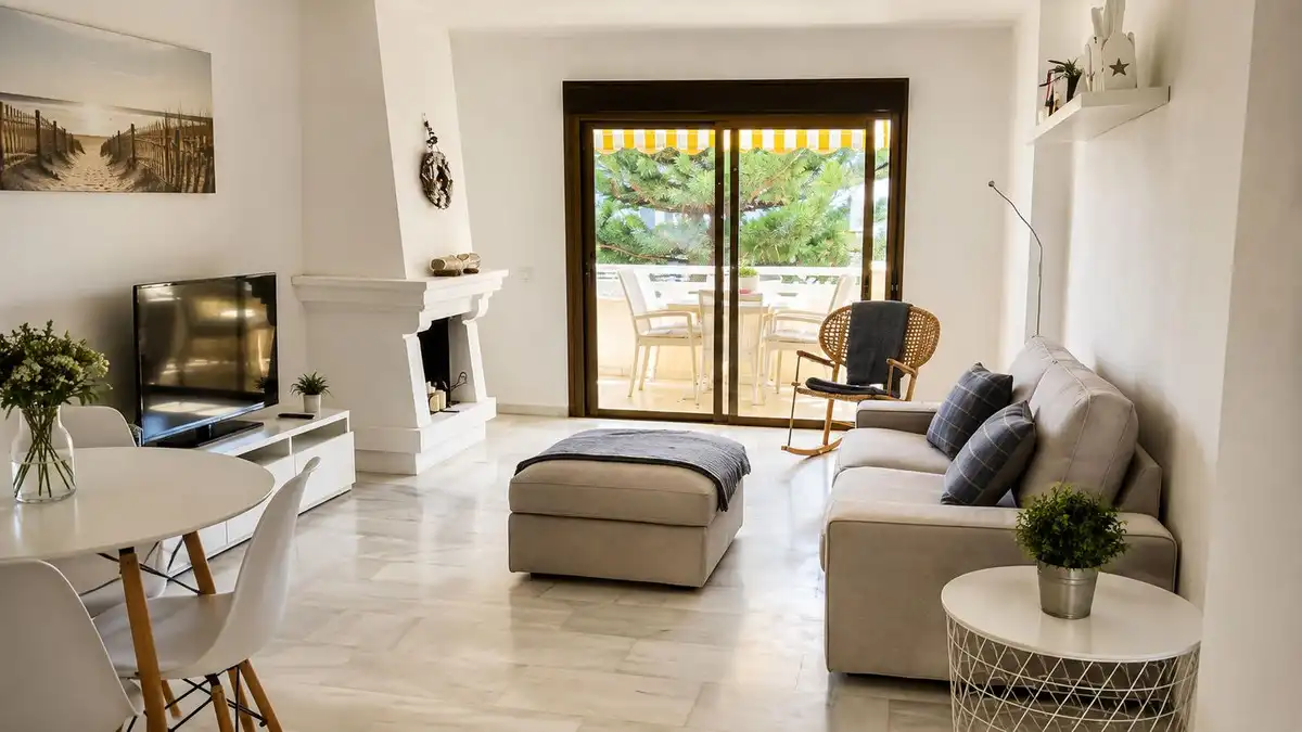 Apartamento con piscina en alquiler en La Cala Mijas, imagen 2