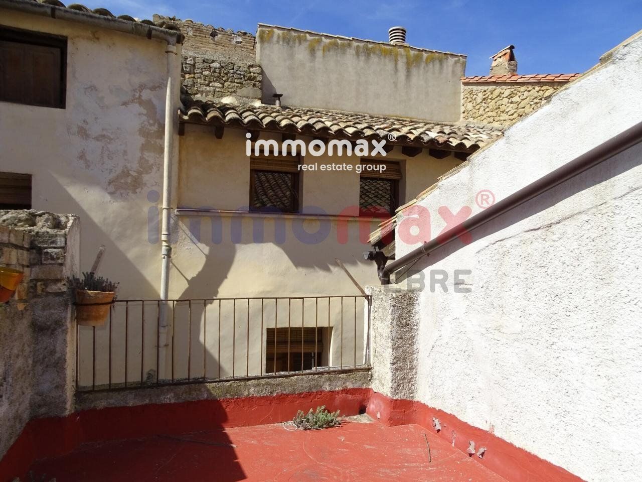 Terrassa de Pis en venda en Arnes amb Terrassa