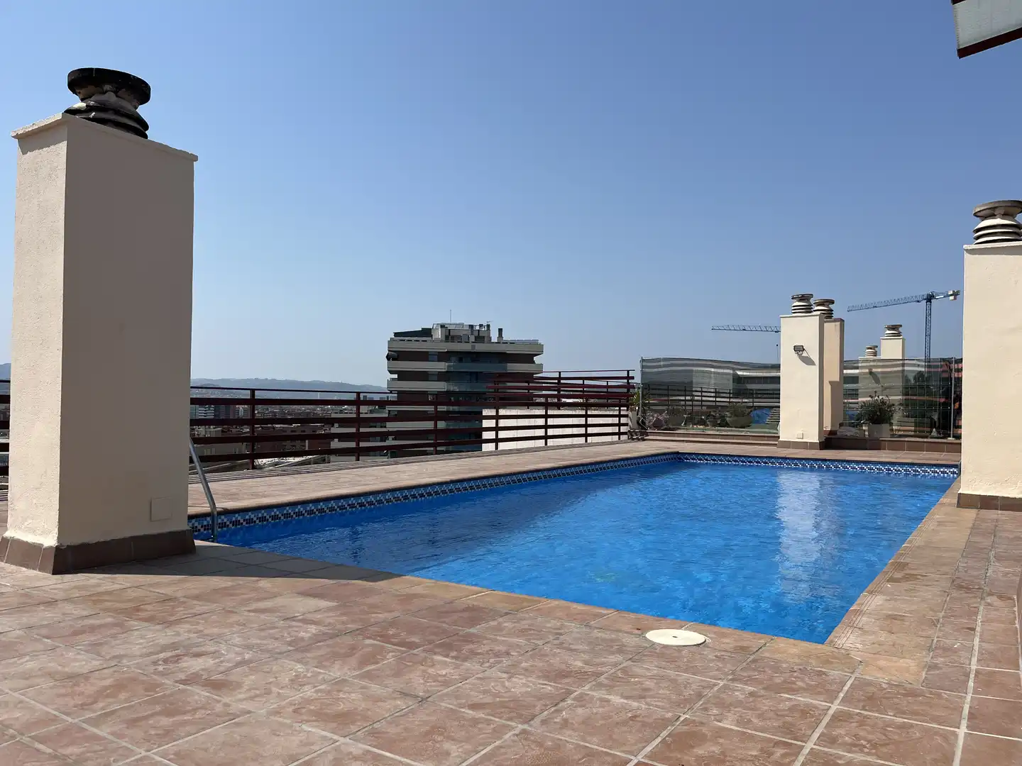 Swimming pool of Flat for sale in Cornellà de Llobregat  with Heating and Swimming Pool
