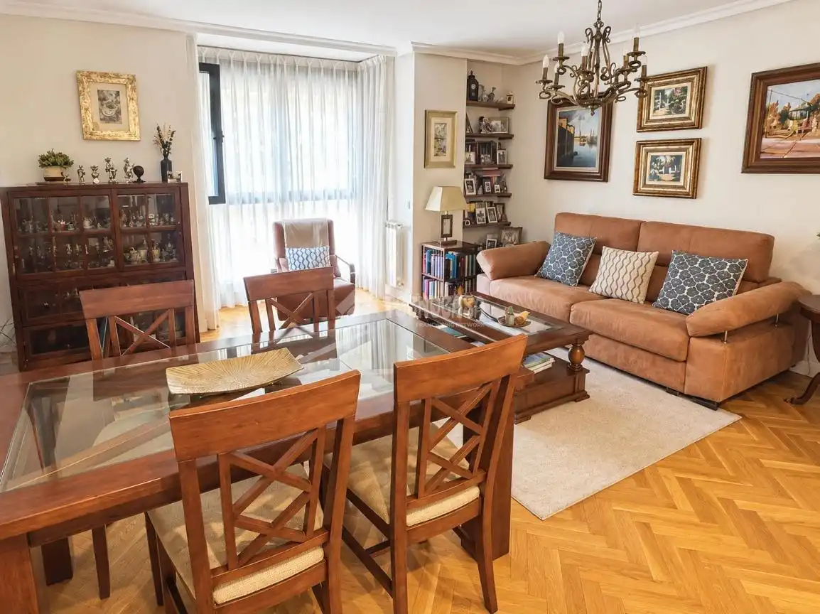Wohnzimmer von Wohnung zum Verkauf in Madrid mit Abstellraum