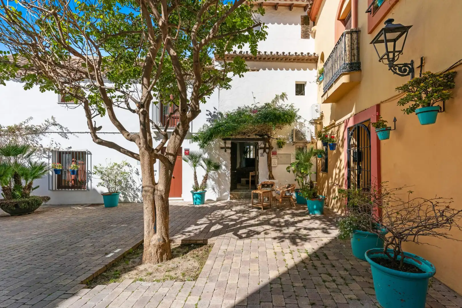 Vista exterior de Casa adosada en venta en Estepona con Aire acondicionado, Terraza y Amueblado
