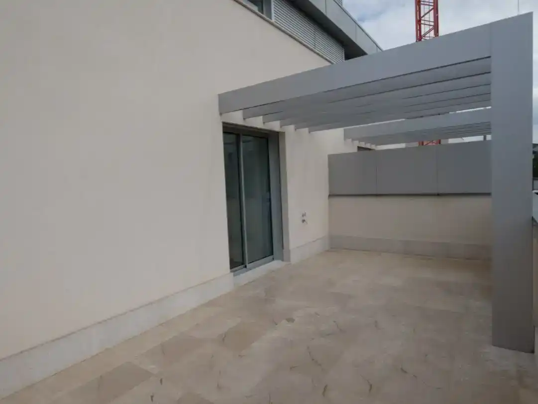 Terrassa de Casa o xalet en venda en  Madrid Capital amb Balcó