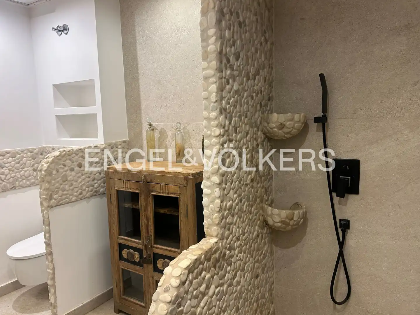 Baño de Apartamento de alquiler en Sant Cugat del Vallès con Aire acondicionado, Calefacción y Parquet