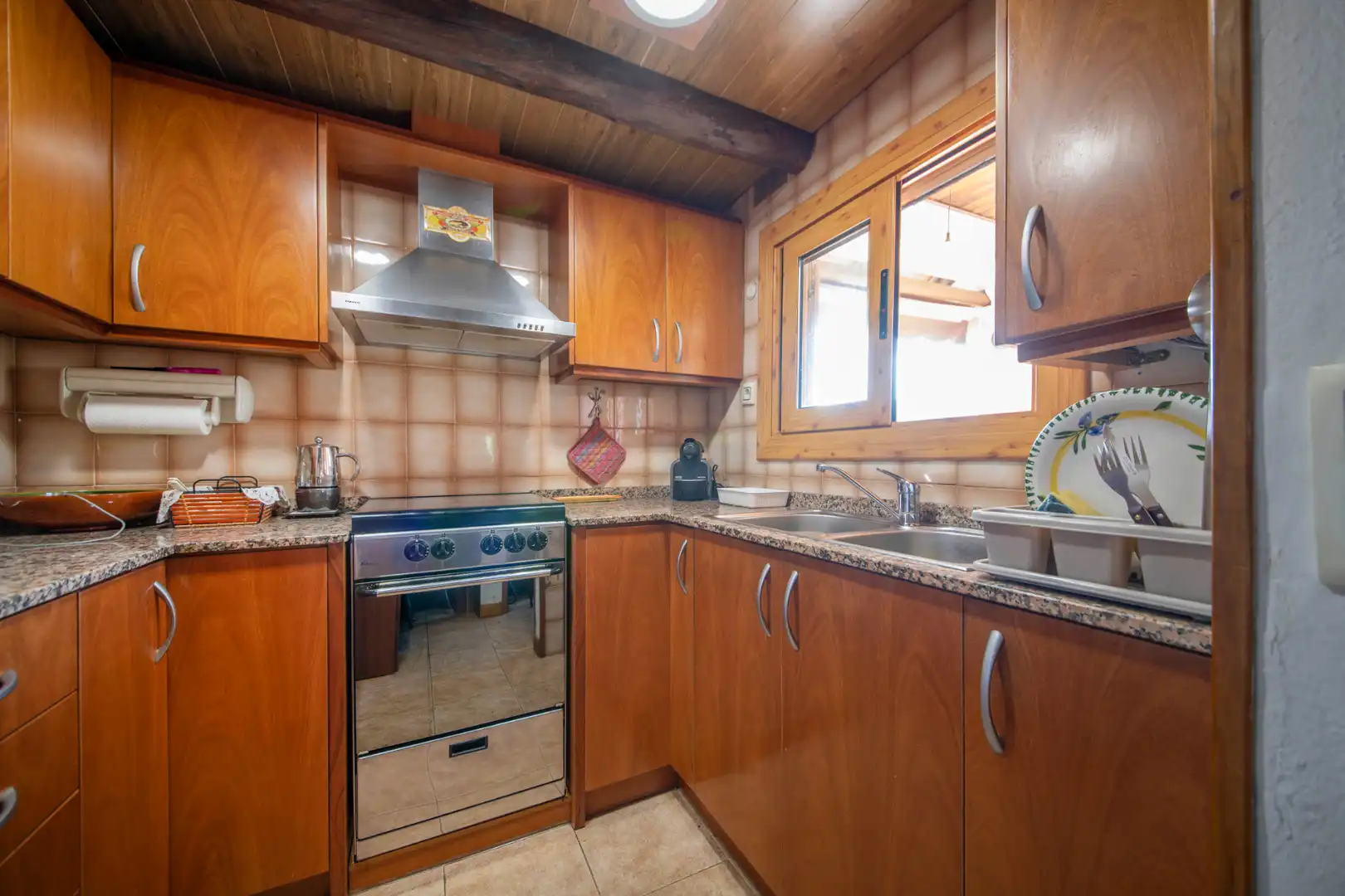 Küche von Country house zum Verkauf in La Torre de Claramunt mit Privatgarten, Terrasse und Möbliert