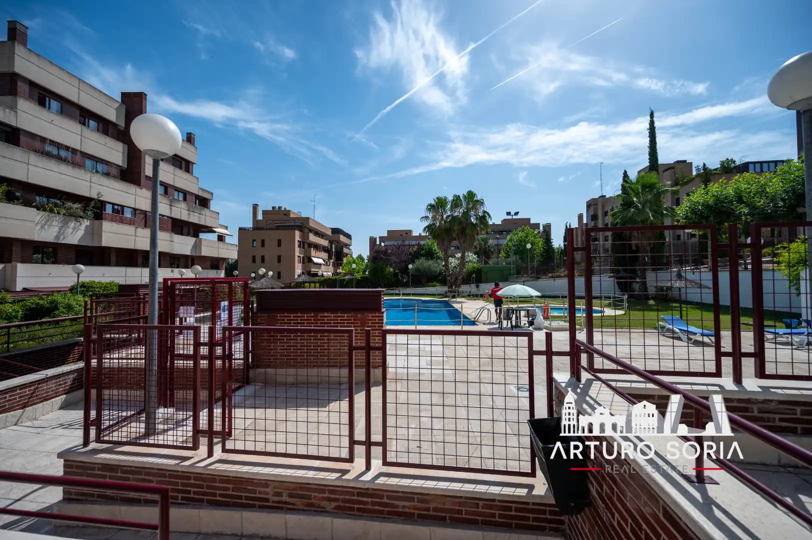Piscina de Àtic de lloguer en La Moraleja amb Terrassa i Piscina comunitària