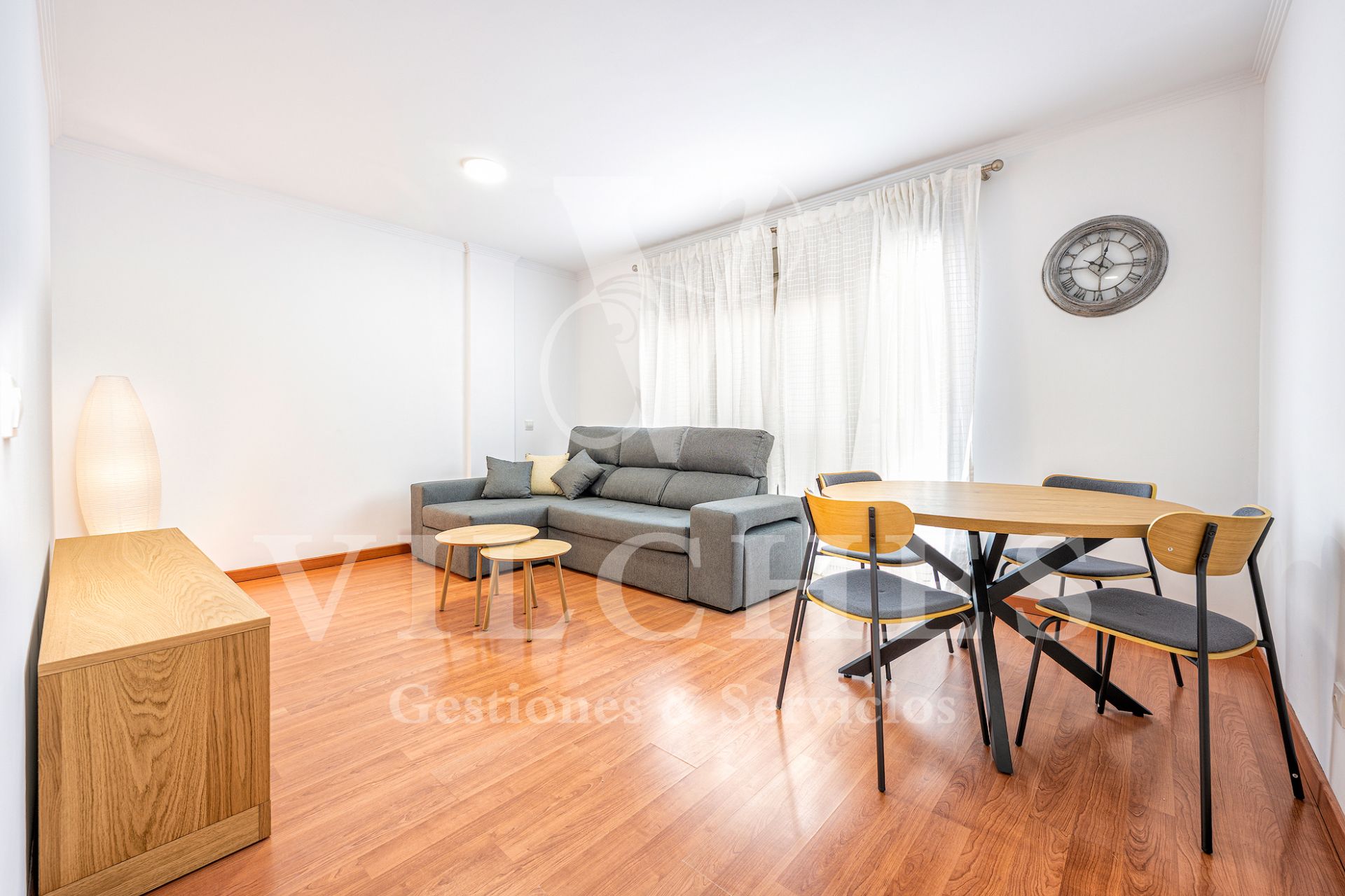 Sala d'estar de Pis de lloguer en Las Palmas de Gran Canaria amb Moblat, Forn i Rentadora