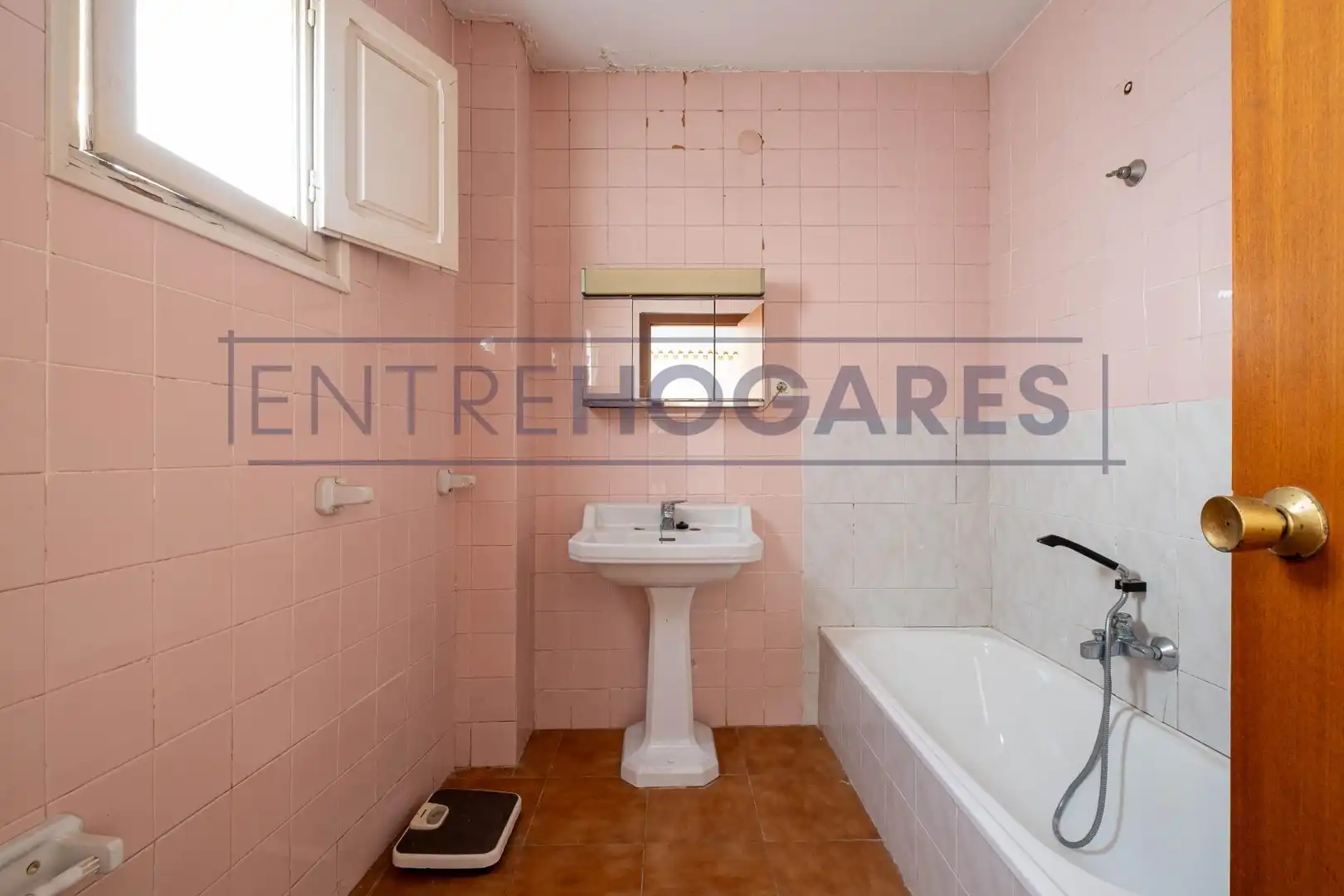 Baño de Finca rústica en venta en Alfara del Patriarca con Terraza, Trastero y Balcón