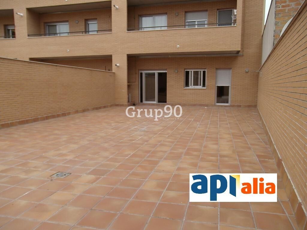Vista exterior de Apartament en venda en Mollerussa amb Calefacció, Parquet i Terrassa