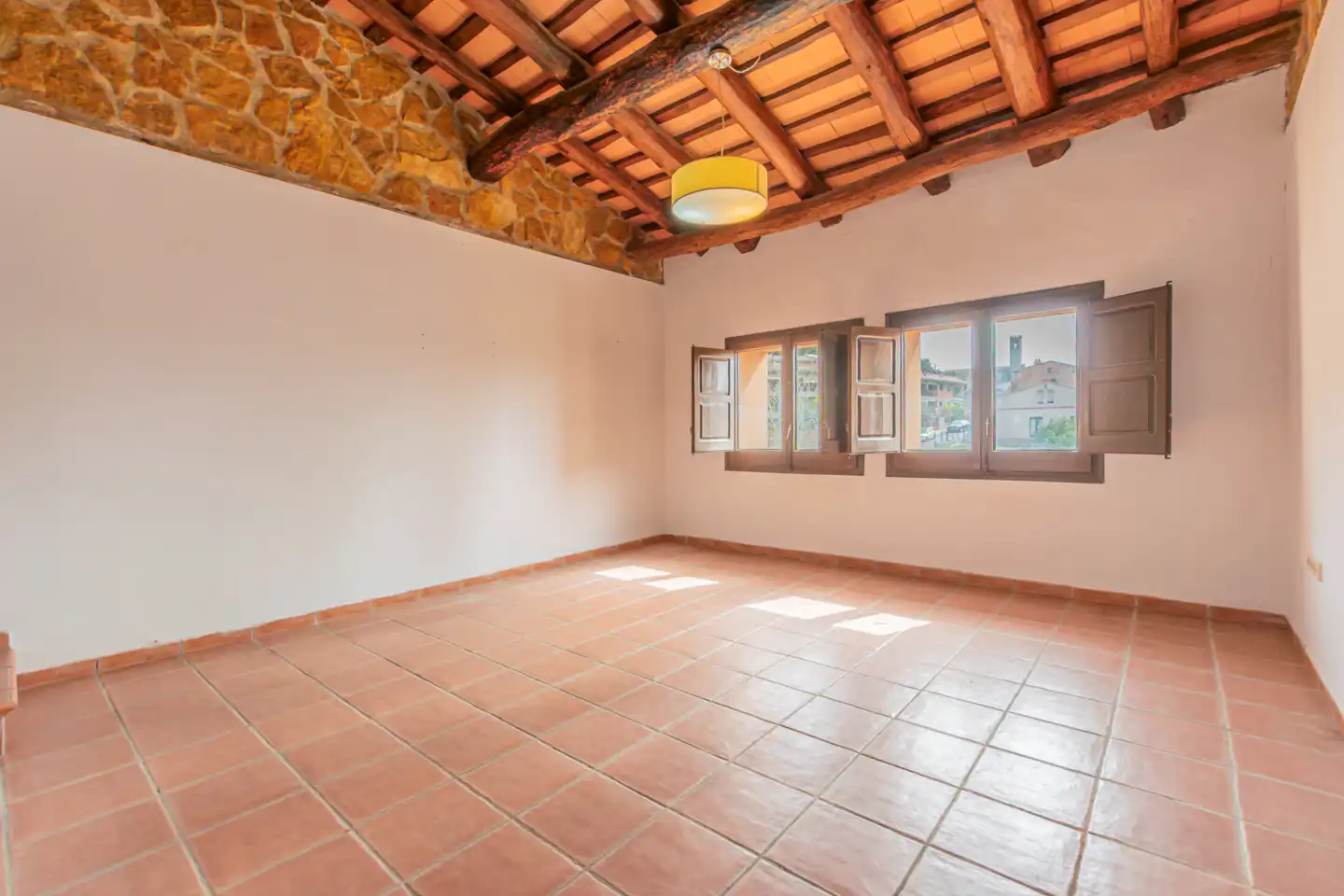 Casa adosada en venda en Vacarisses amb Piscina, Balcó i Alarma