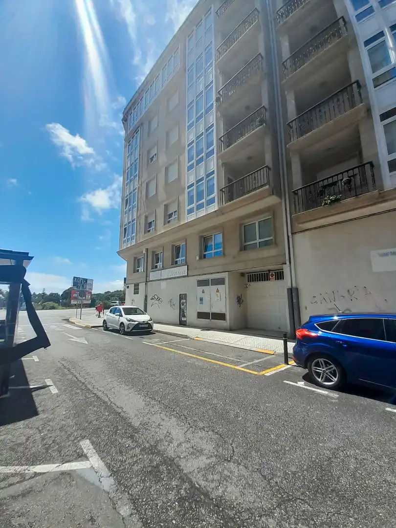 Business premises to rent in Boiro, imagen 3