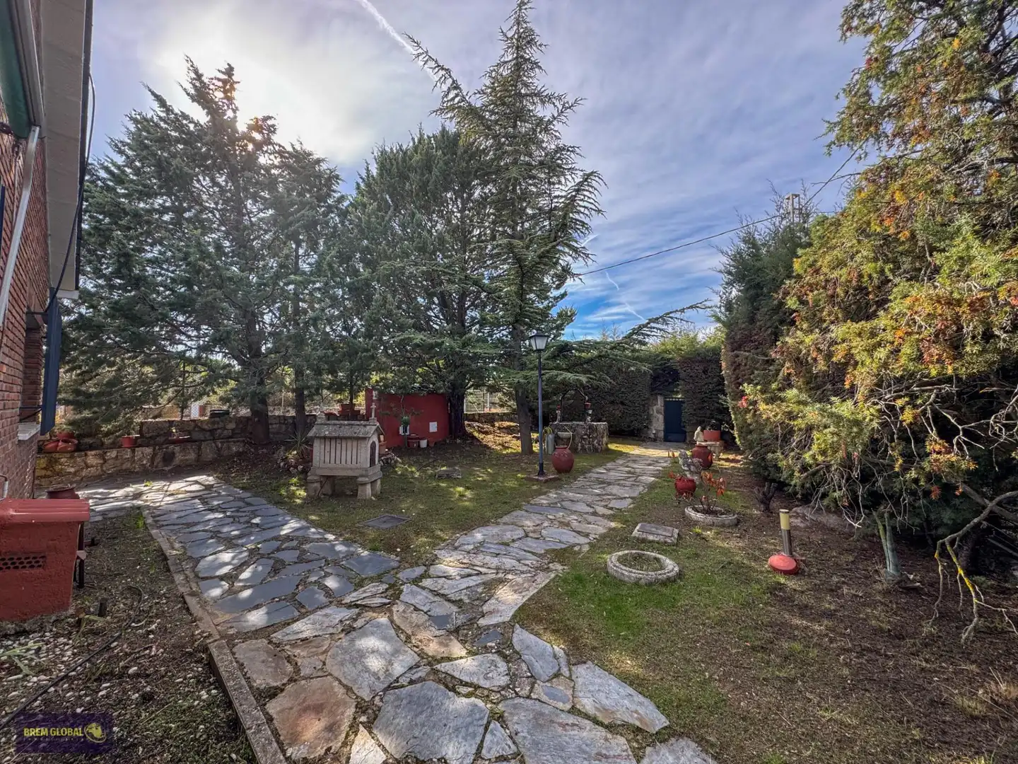 Jardí de Casa o xalet en venda en La Cabrera amb Jardí privat, Terrassa i Traster