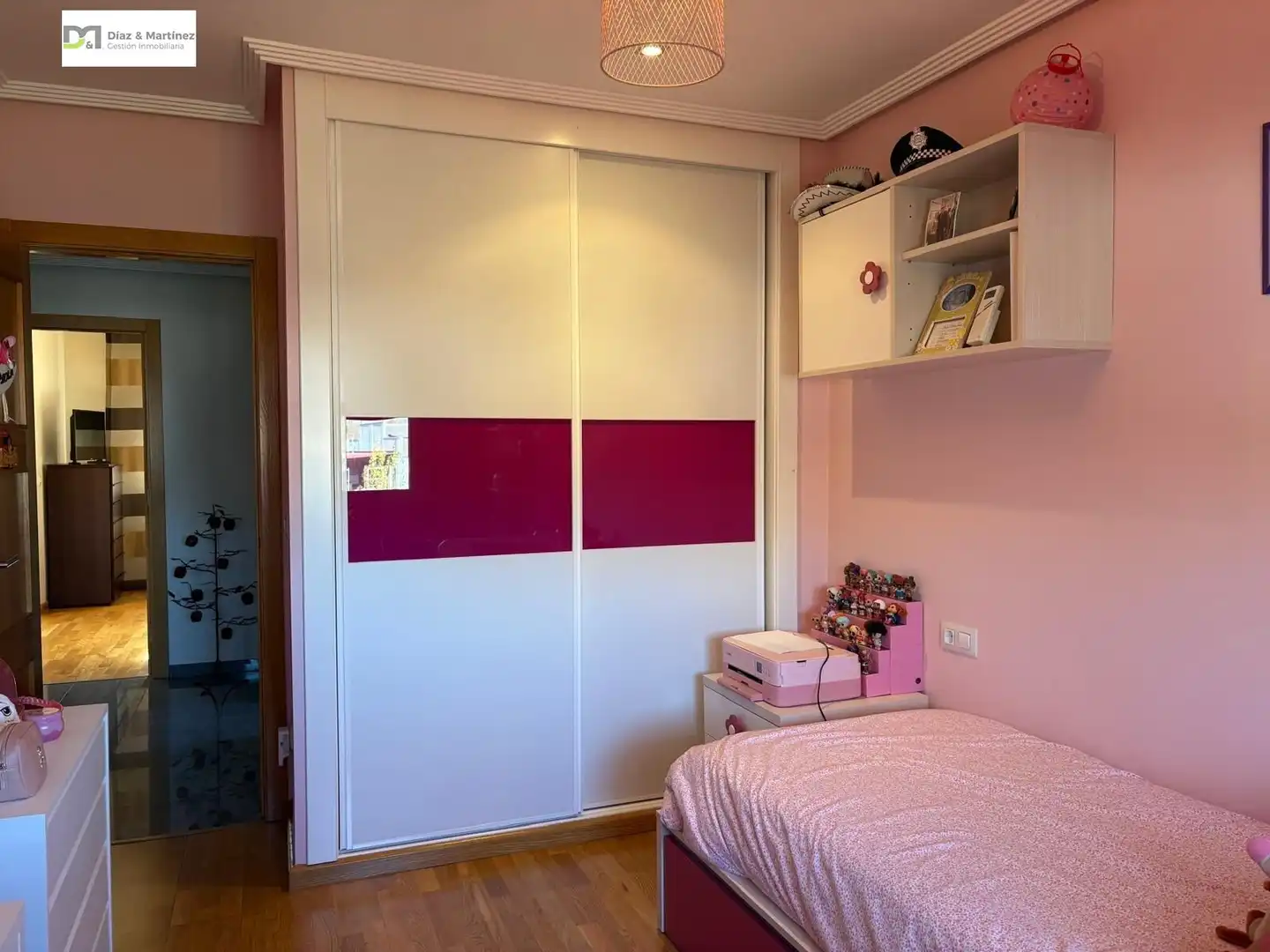 Habitación de Casa o chalet en venta en San Andrés del Rabanedo con Calefacción, Jardín privado y Parquet