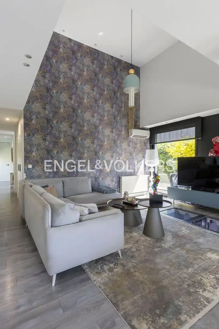 Sala de estar de Casa o chalet en venta en Torrelodones con Aire acondicionado, Calefacción y Jardín privado