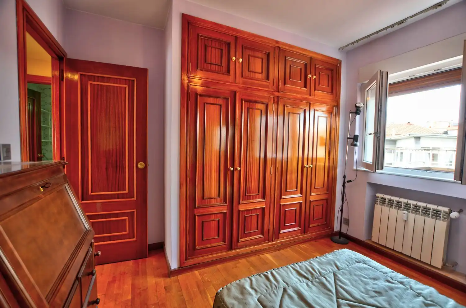 Schlafzimmer von Wohnung zum Verkauf in Oviedo  mit Heizung, Terrasse und Schwimmbad