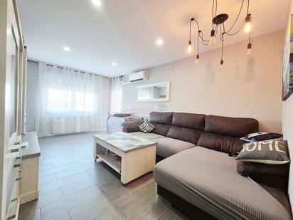 Living room of Flat for sale in Ciempozuelos  with Air Conditioner and Terrace