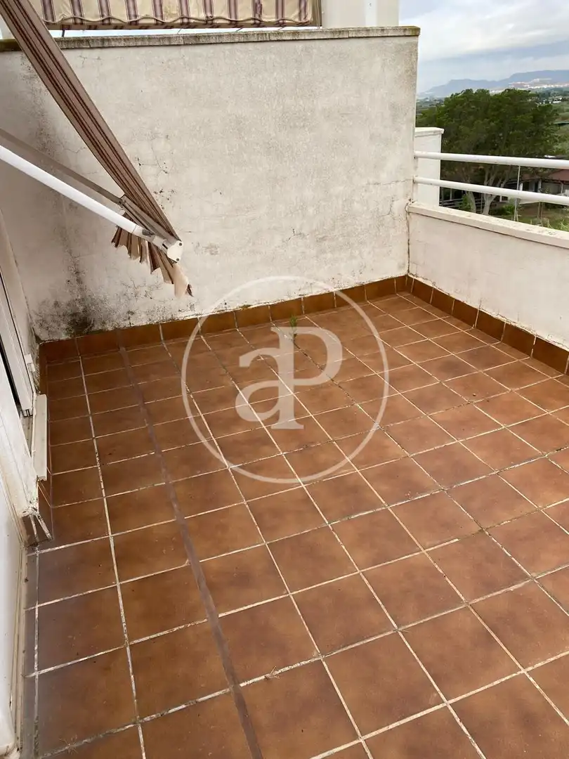 Terrasse von Wohnung zur Miete in Sagunto / Sagunt mit Klimaanlage, Heizung und Privatgarten