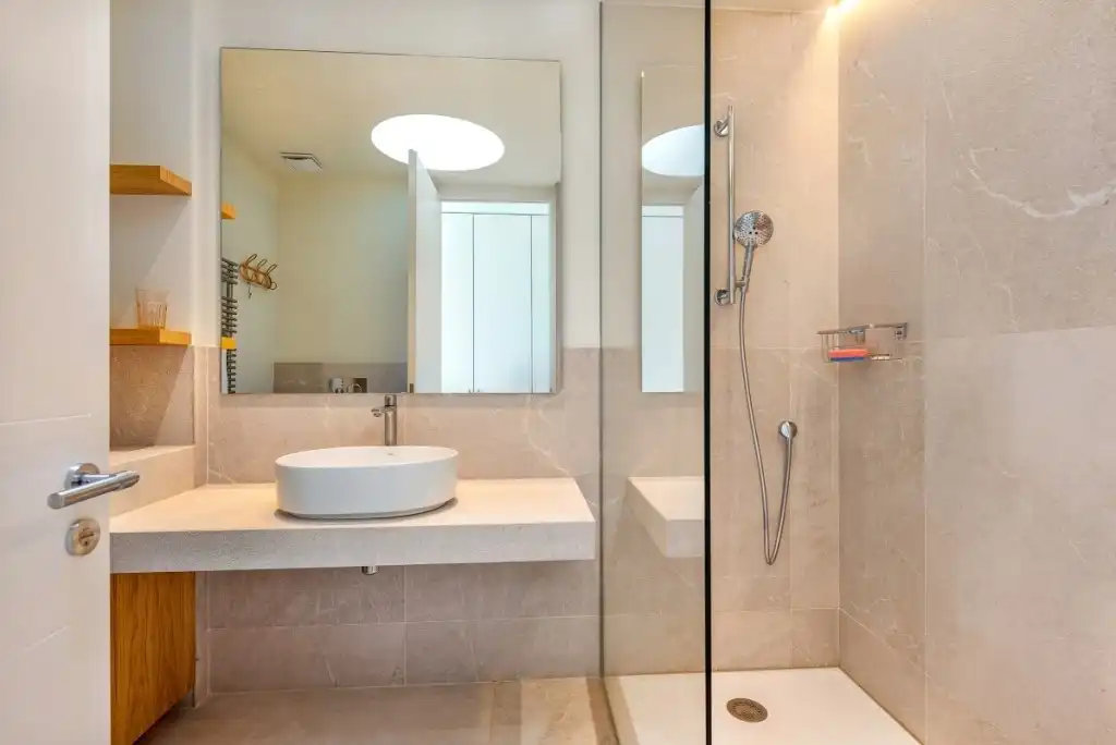 Bathroom of Houses for sale in Calvià  with Air Conditioner, Heating and Private garden