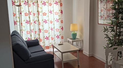 Foto 2 de Apartament de lloguer a Virgen de Lujan, 12, Los Remedios,  Sevilla Capital