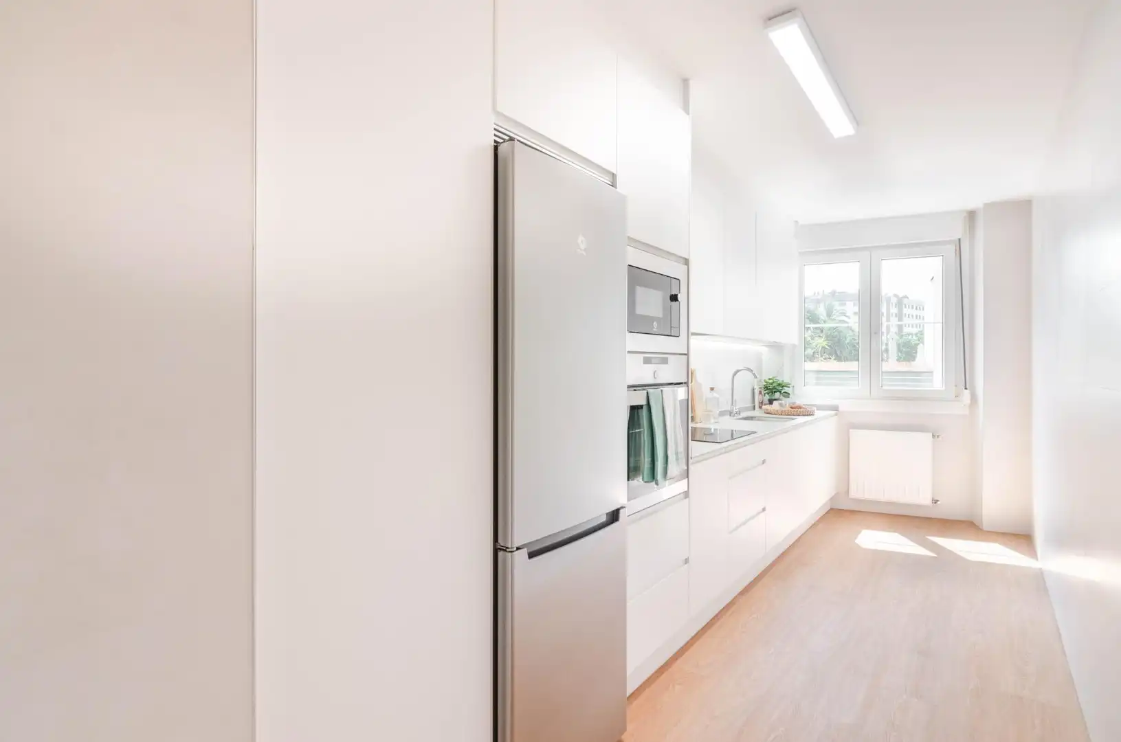 Kitchen of Flat for sale in Gijón   with Heating and Storage room