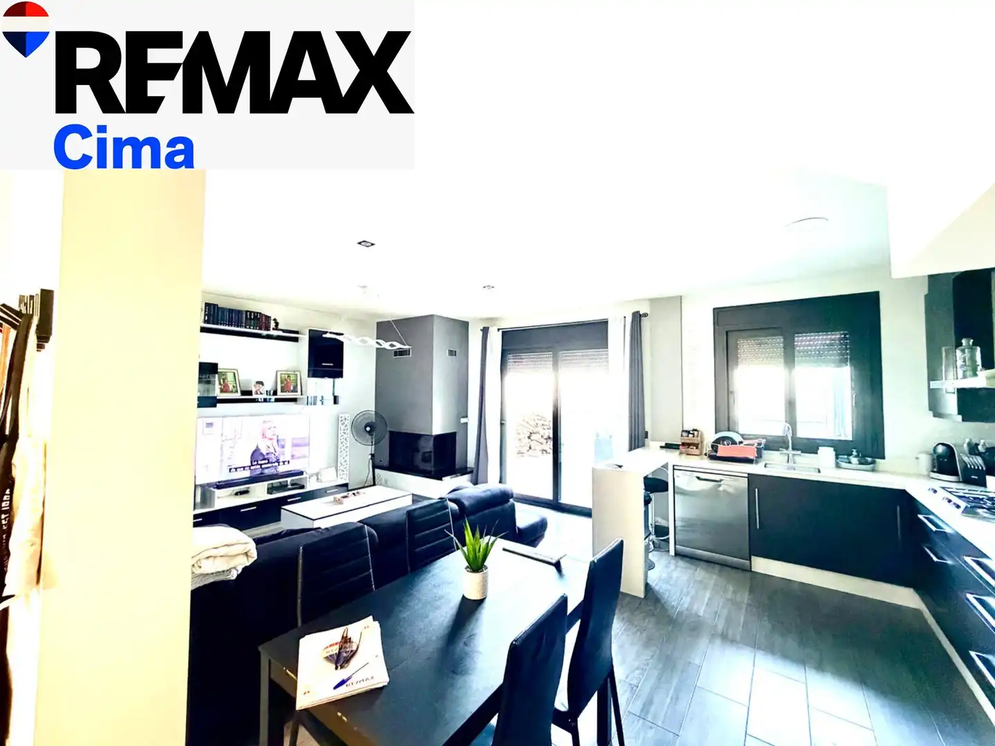 Vista exterior de Casa o chalet en venta en Cúllar con Calefacción, Terraza y Trastero