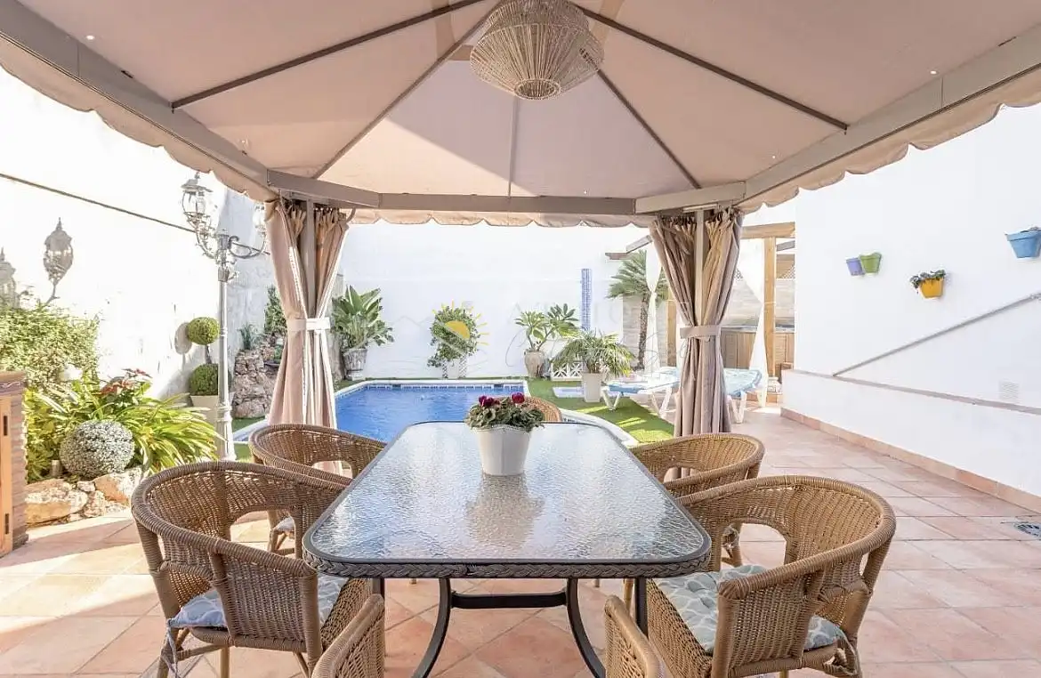 Terraza de Casa o chalet en venta en Nerja con Terraza, Piscina y Horno
