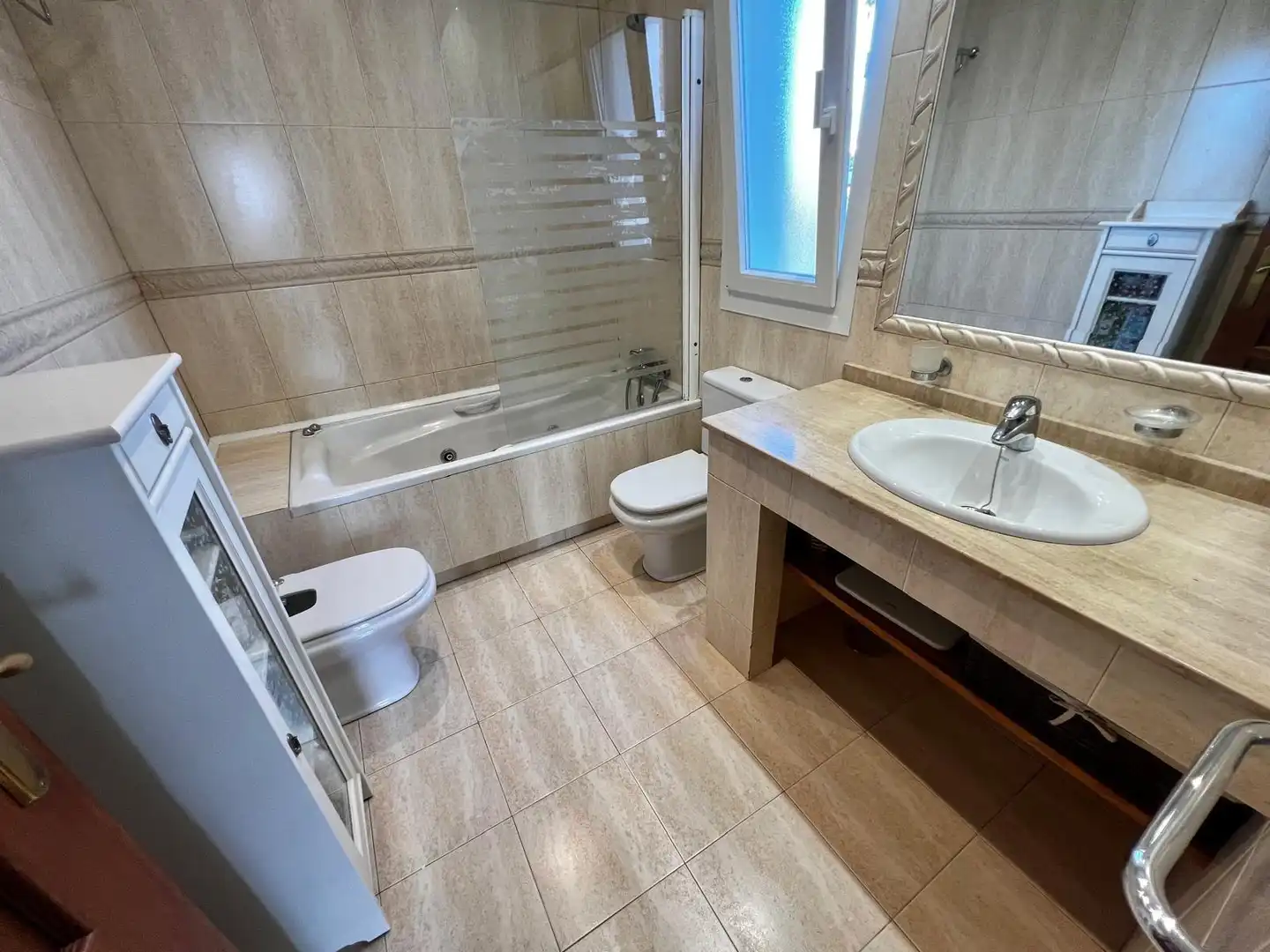 Bany de Casa o xalet en venda en Málaga amb Aire condicionat, Calefacció i Jardí privat