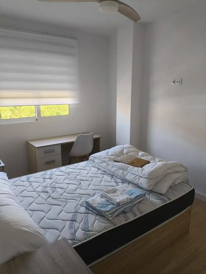 Habitación de Piso de alquiler en Murcia con Amueblado