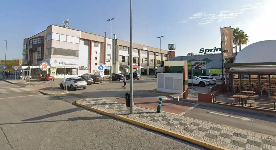 Local comercial en venda a Andújar