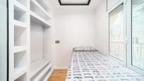 Bedroom of Flat for sale in  Barcelona Capital