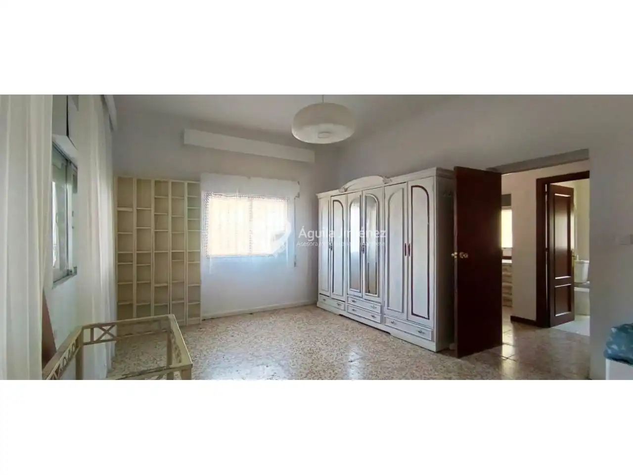 Habitación de Finca rústica en venta en Alcalá de Guadaira con Aire acondicionado, Calefacción y Jardín privado