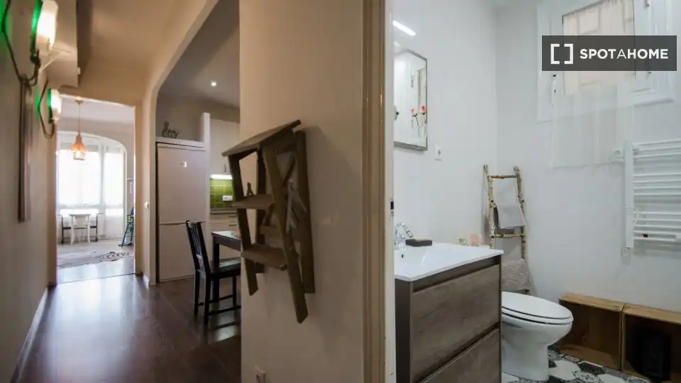 Wohnung zur Miete in Barcelona mit Klimaanlage, Heizung und Möbliert