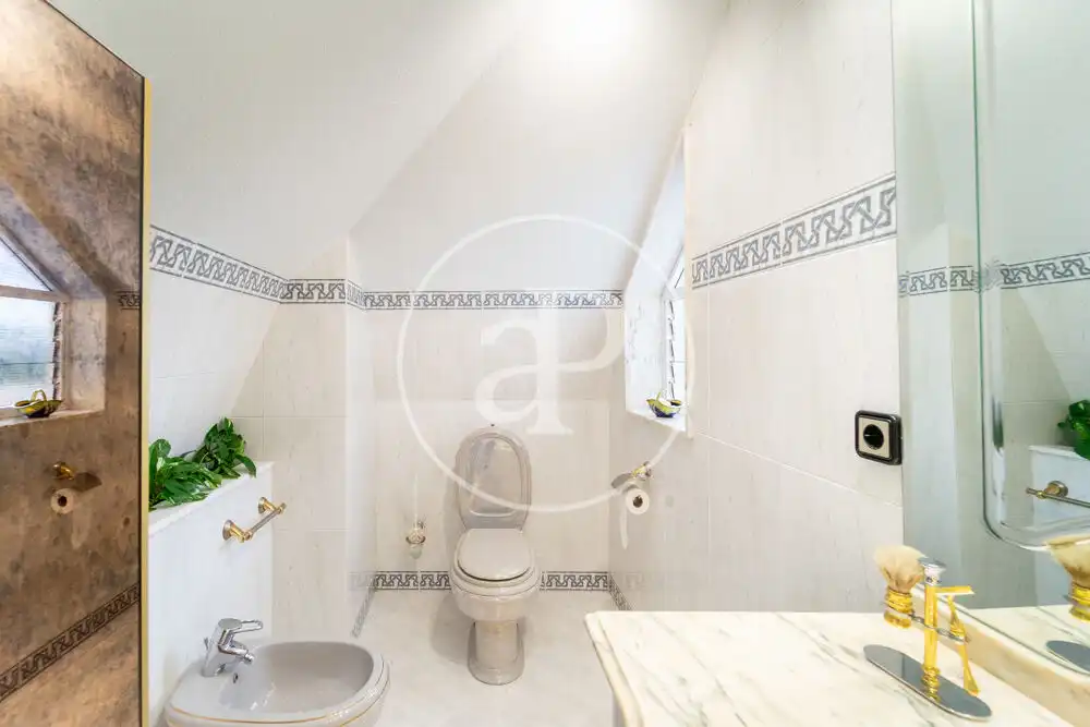 Bathroom of Houses for sale in San Vicente del Raspeig / Sant Vicent del Raspeig  with Air Conditioner, Heating and Private garden