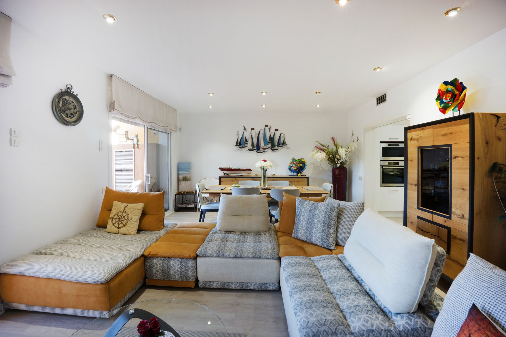 Living room of Flat for sale in Sant Feliu de Guíxols  with Air Conditioner, Heating and Parquet flooring