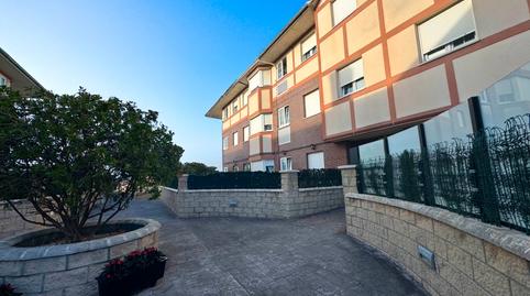 Foto 3 de Pis en venda a Calle Damaso Alonso, Peñacastillo - Nueva Montaña, Santander